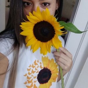Meet your Posher, Beatriz